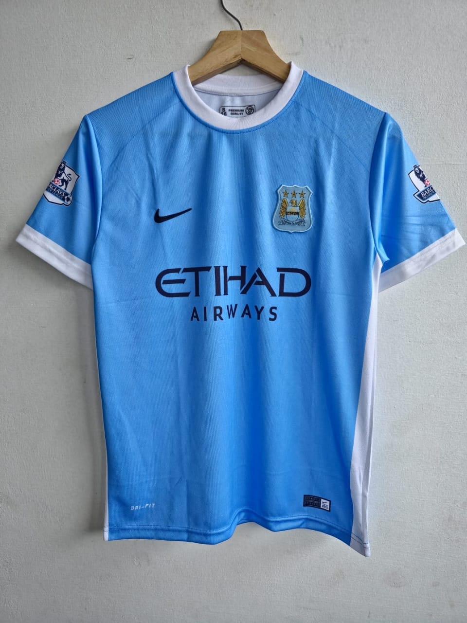 Man City  2015-16 home  (KUN AGUERO) - View 1